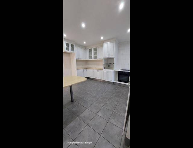 3 BEDROOM PROPERTY TO RENT IN RONDEBOSCH EAST